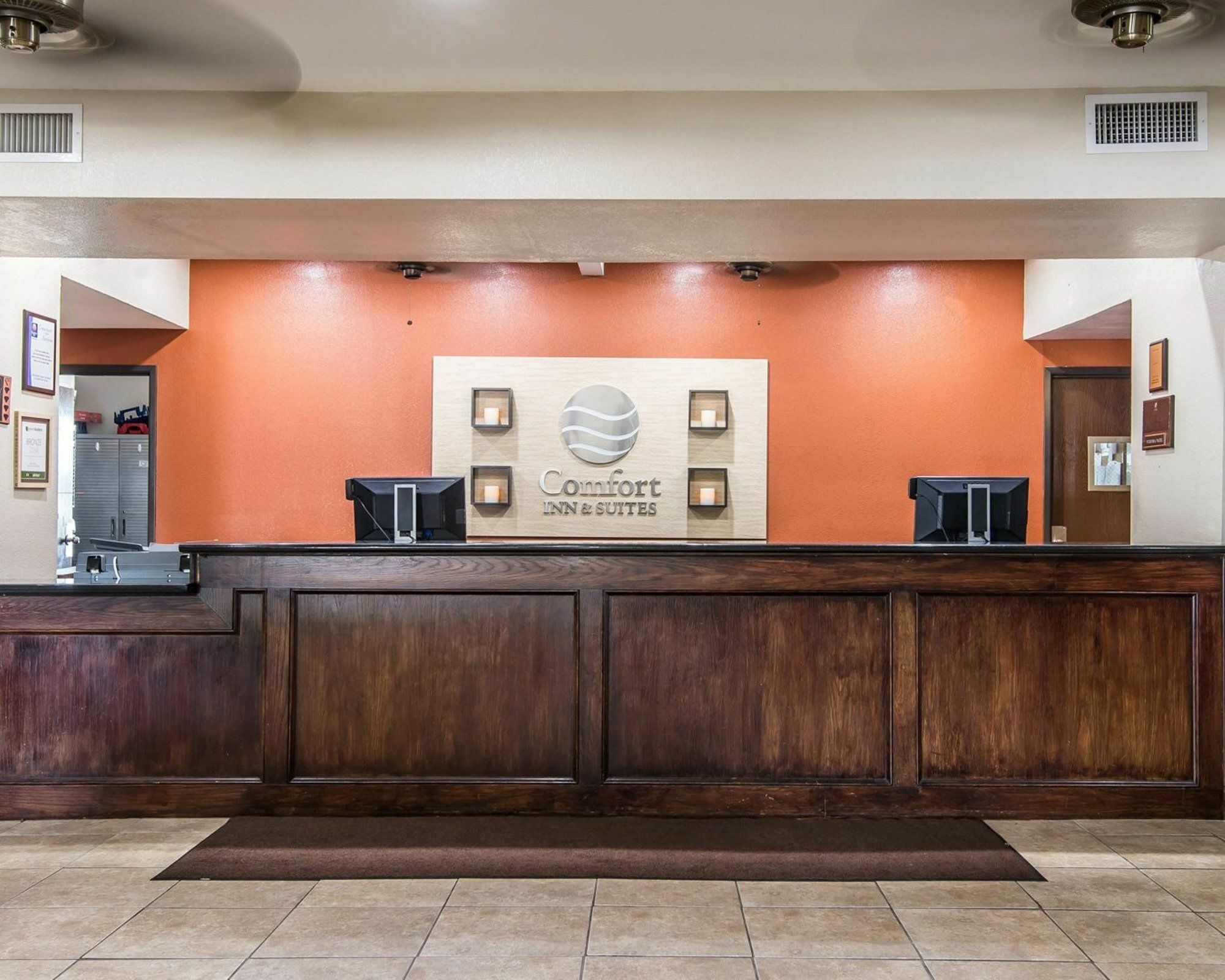 Comfort Inn & Suites Kansas City Downtown Ngoại thất bức ảnh