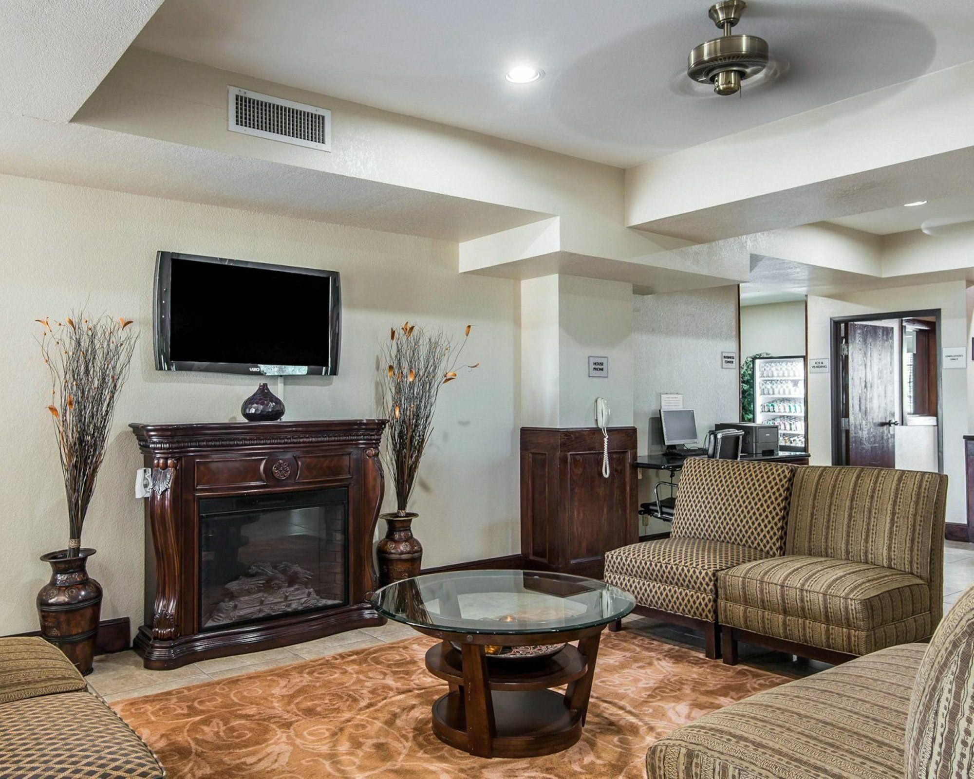 Comfort Inn & Suites Kansas City Downtown Ngoại thất bức ảnh